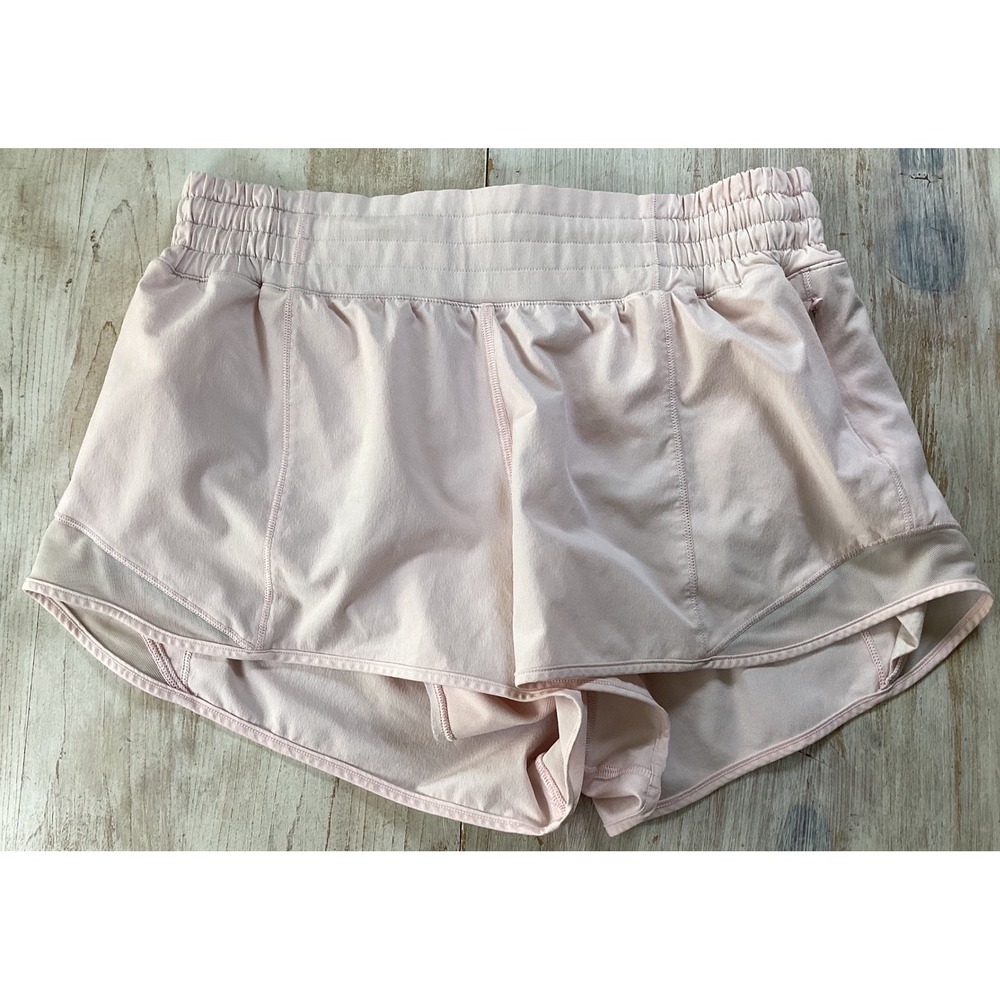 Lululemon Hotty Hot High-Rise lined shorts pink‎ strawberry milkshake medium